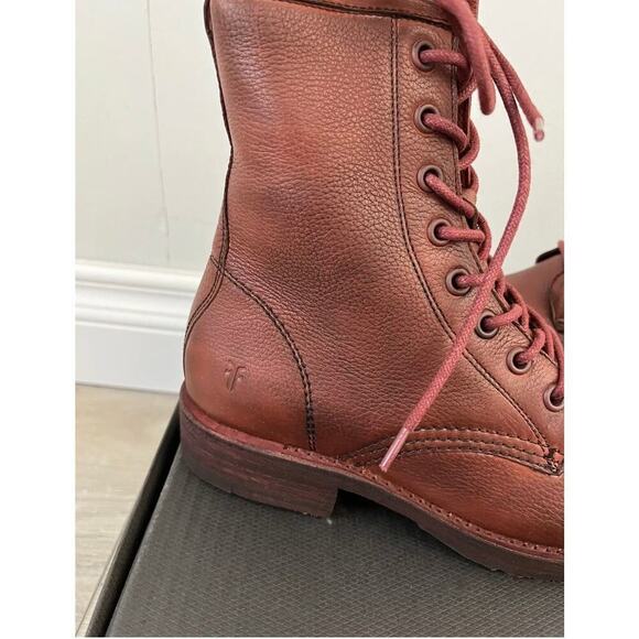 FRYE Women's Ankle-High Leather Combat Boot with Lug Sole, Size 5.5 - Picture 5 of 9